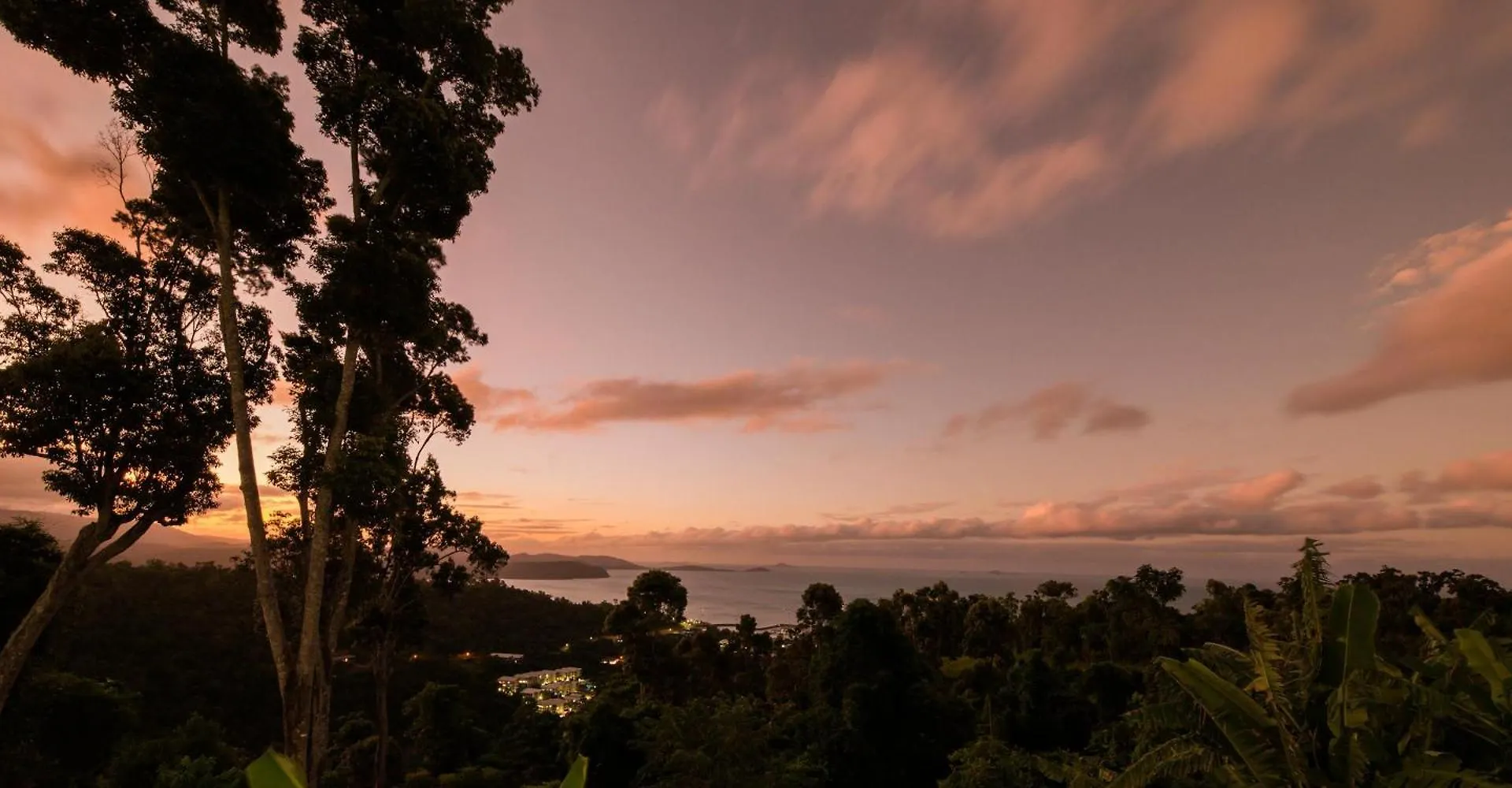 'Nine Islands' Airlie Beach Luxury Holiday Home With Ocean Views Australia