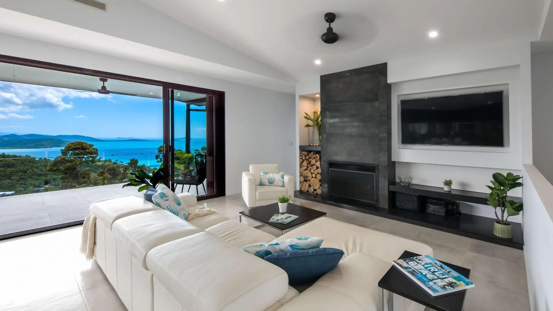 'Nine Islands' Airlie Beach Luxury Holiday Home With Ocean Views Australia