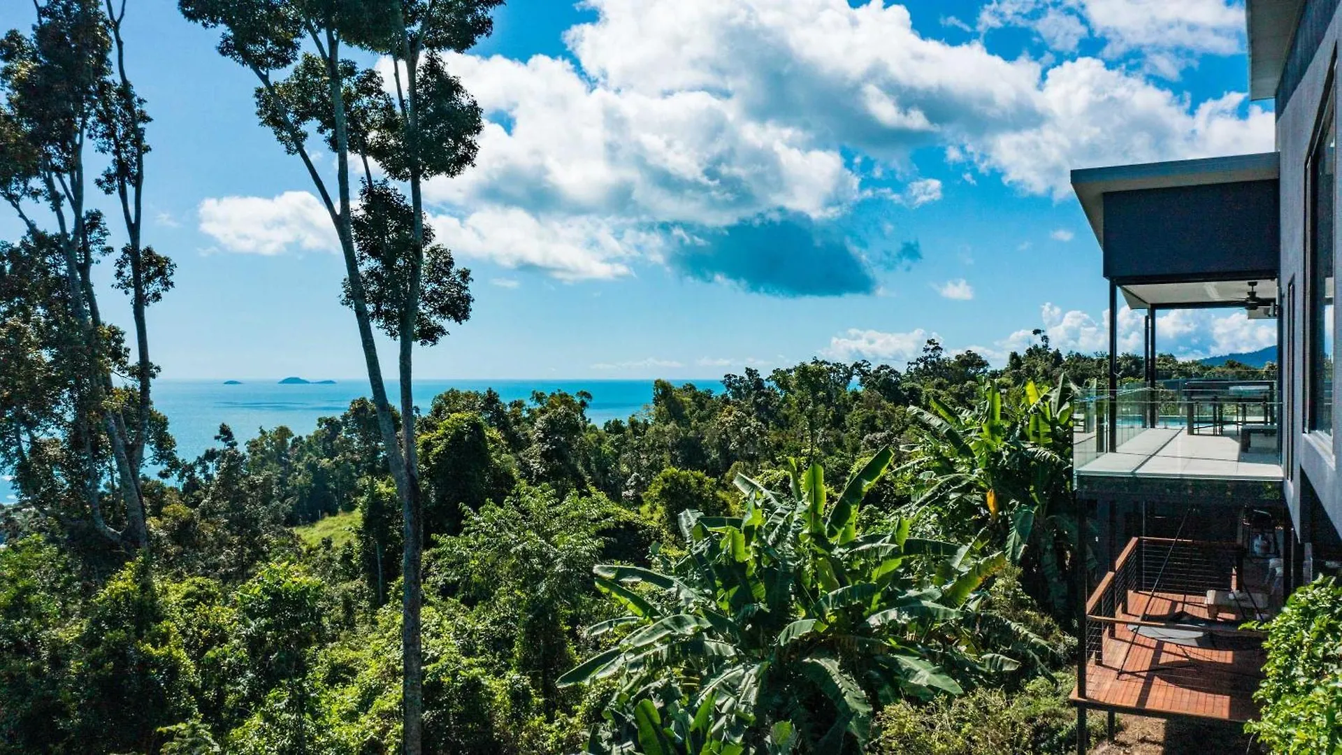 'Nine Islands' Airlie Beach Luxury Holiday Home With Ocean Views Australia