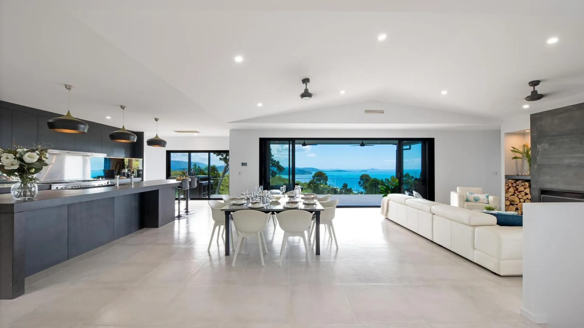 'Nine Islands' Airlie Beach Luxury Holiday Home With Ocean Views Australia