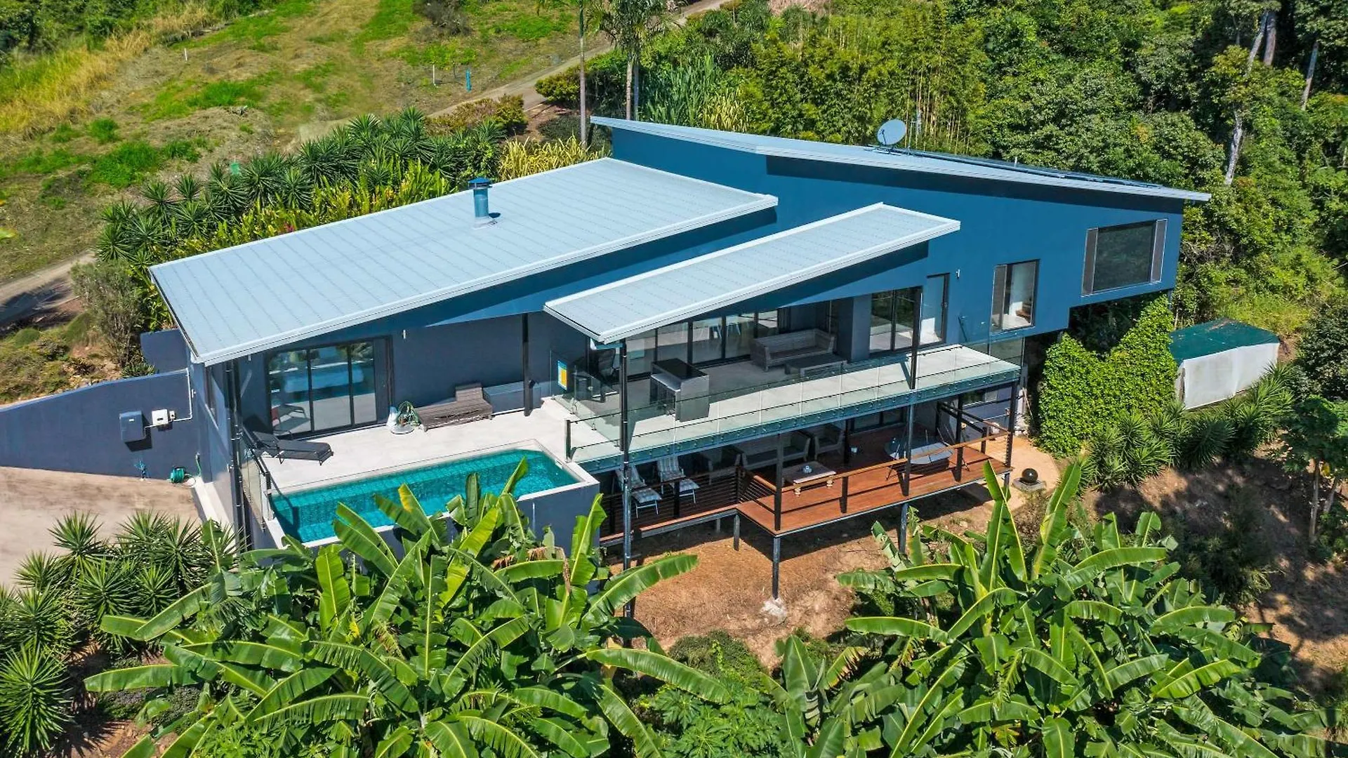 'Nine Islands' Airlie Beach Luxury Holiday Home With Ocean Views 0*,  Australia