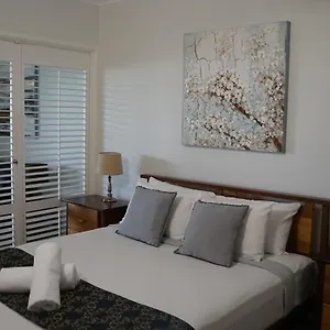 4* Lägenhetshotell Airlie Seaview