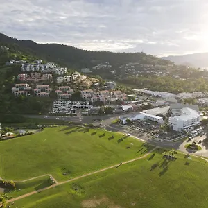 4* Semesteranläggning (resort) Coral Sea