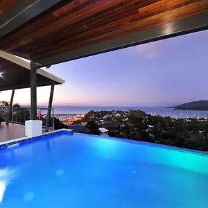  Holiday home 15 Kara - Luxurious With Million Dollar Views